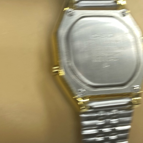 Casio small size 28mm diameter, stainless steel , stainless steel , Goldtone,